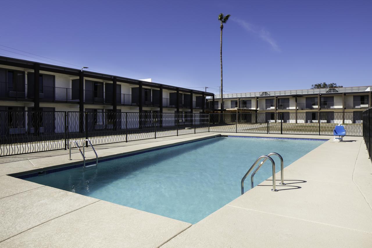 Red Lion Inn & Suites Tucson Downtown Ngoại thất bức ảnh
